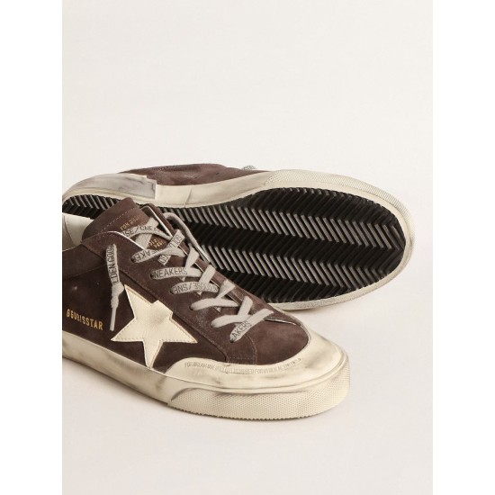 Super-Star in gray suede with ecru nappa star and heel tab